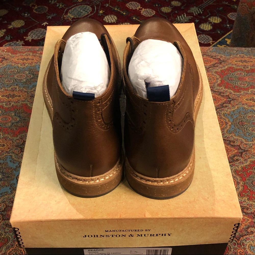 Johnston & Murphy: Pearce Tan Chukka Boot - Picture 2 of 5